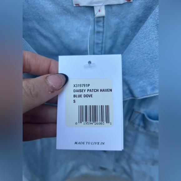 XIRENA Daisey Patch Haven Denim Jacket in Blue Dove New with Tags! - Picture 7 of 10